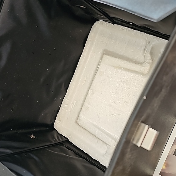 Polaroid Flash Cube Camera - Picture 5 of 8